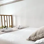 Modern & Dreamy Duplex In Le Marais Апартаменты Париж
