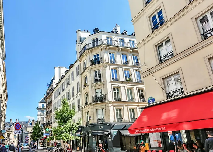 Modern & Dreamy Duplex In Le Marais * Paris