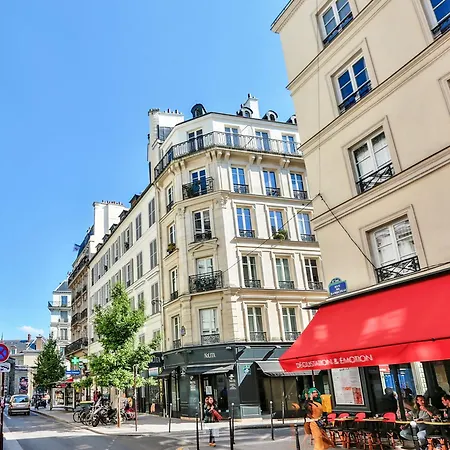 Modern & Dreamy Duplex In Le Marais * Paris